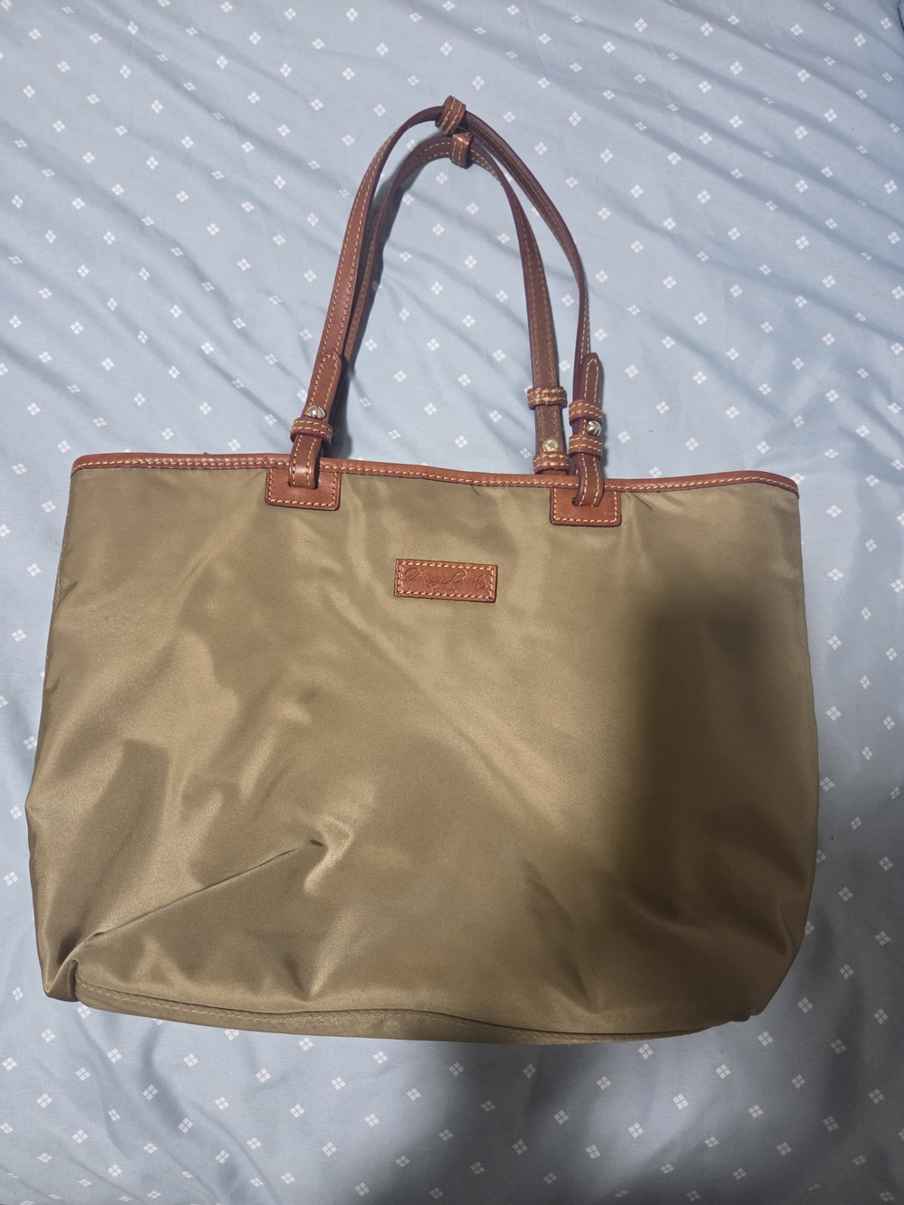 Dooney & Bourke Tote